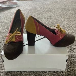Suede heels multi color